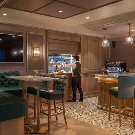 Otel Glenlo Abbey 5*