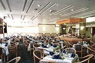 Glenlo Abbey מלון 5*